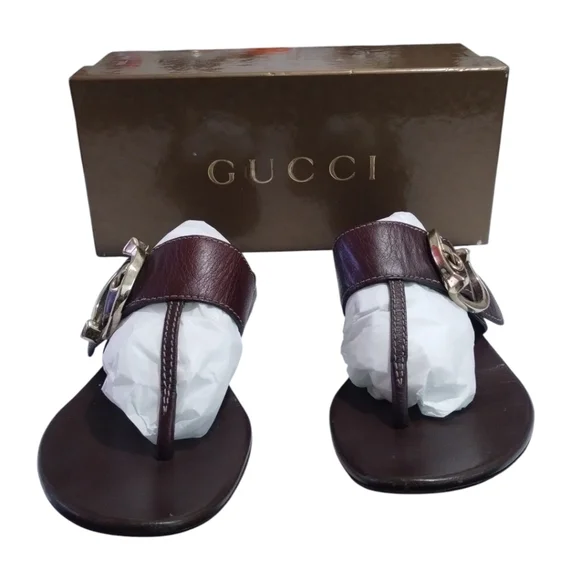 Gucci Buckle Accent Leather Thong Sandals in Burgundy Women's 7B - Picture 4 of 6